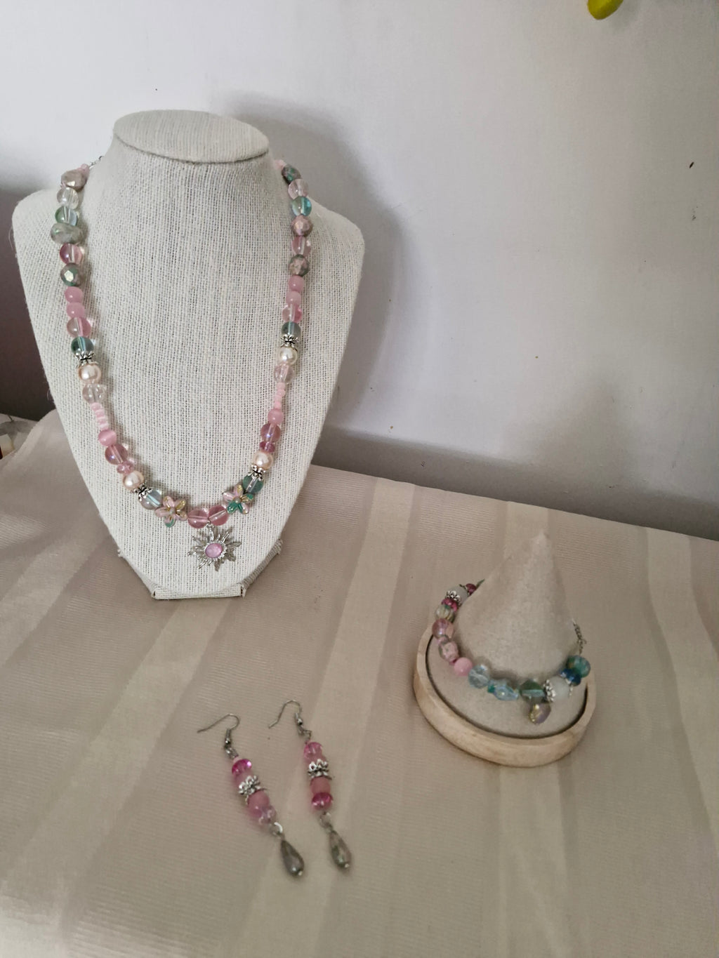 Blush Meadow Jewellery Set