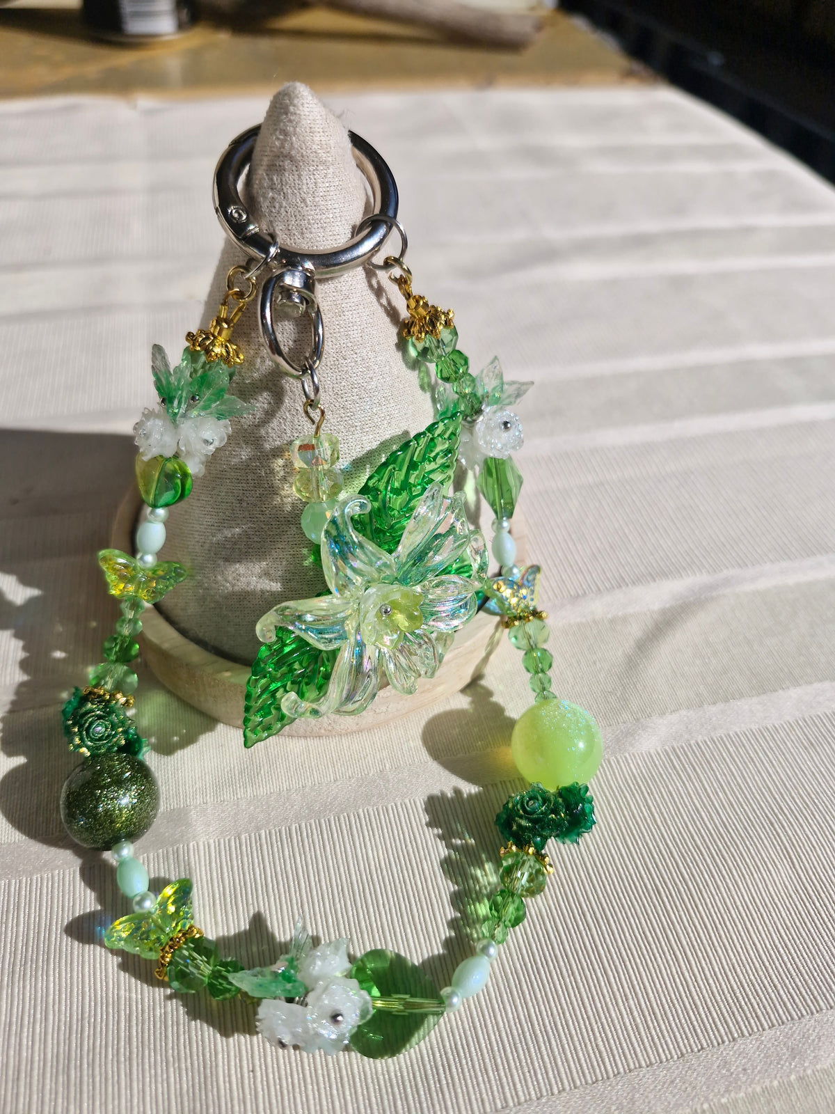 Handmade Green Crystal Butterfly & Flower Keychain – Nature-Inspired Beaded Bag Charm